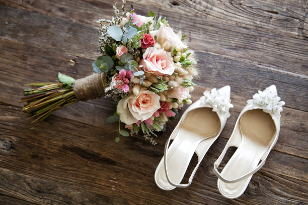 新娘花和新娘鞋图片下载