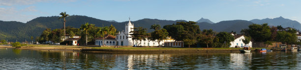 巴西帕拉蒂的热带城镇。图片下载