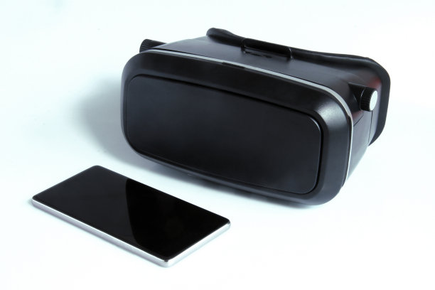 虚拟现实眼镜和智能手机。图片下载