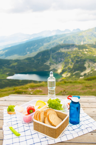 山间野餐图片下载