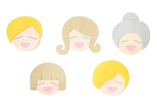 家人的脸剪纸在白色的背景图片下载