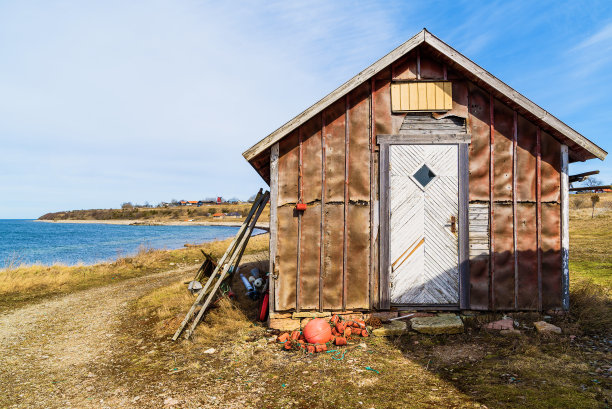沿海捕鱼了图片下载
