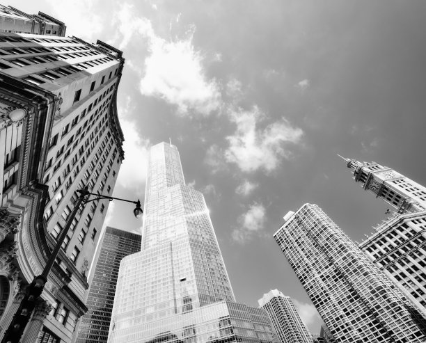 芝加哥天际线。黑色和白色。素材图片