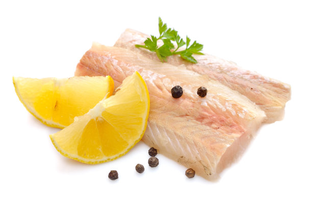 生鳕鱼片。素材图片