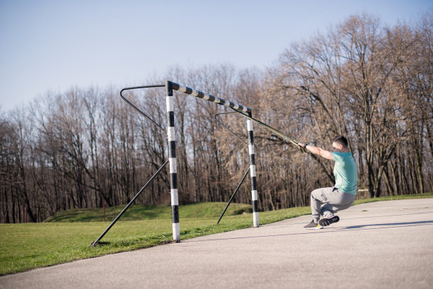 在户外运动的人图片下载