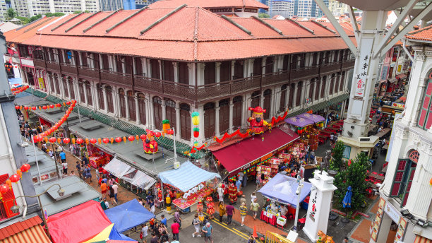 中国新年在新加坡华埠和旅客享受旅游图片下载