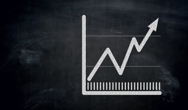 图表用粉笔画在黑板上图片下载
