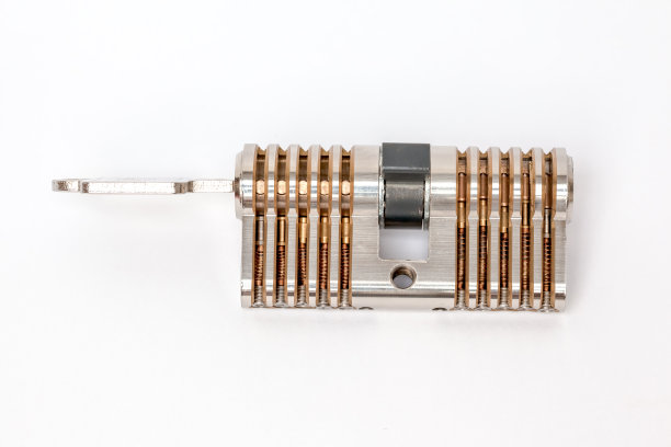 气瓶在白图片下载