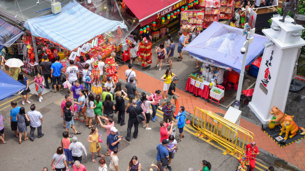 中国新年在新加坡华埠和旅客享受旅游图片下载