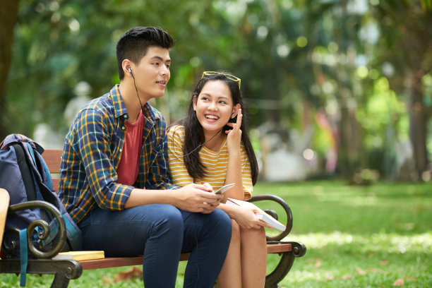 与女友分享音乐图片下载