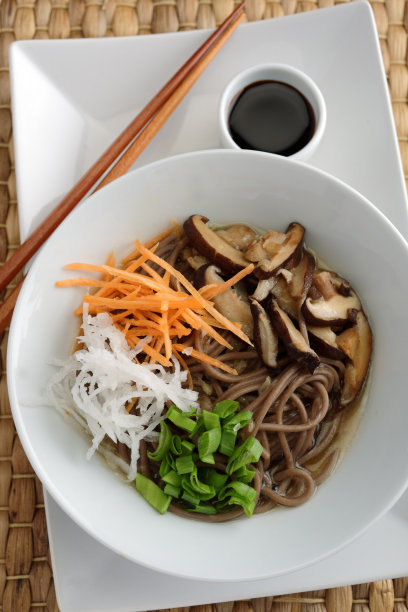 香菇荞麦汤素材图片