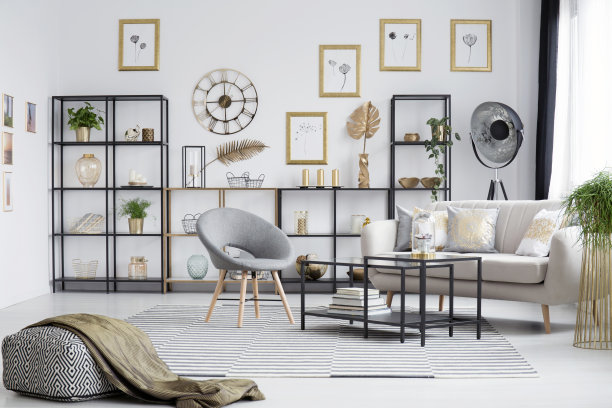 灰色和金色的客厅图片下载