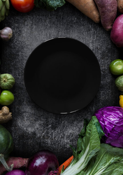 空盘子和新鲜蔬菜图片下载