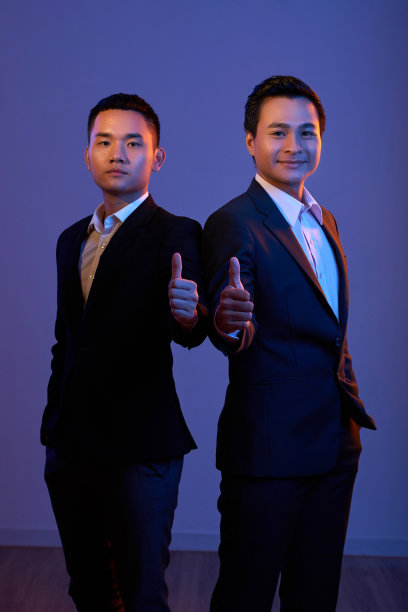 快乐的商人们素材图片