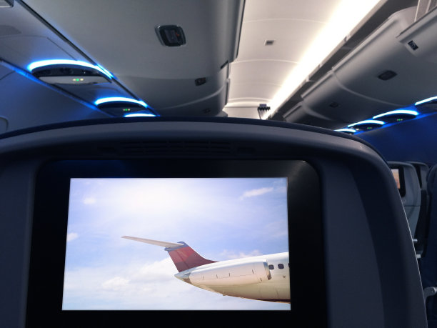 带液晶屏幕的飞机座椅图片下载