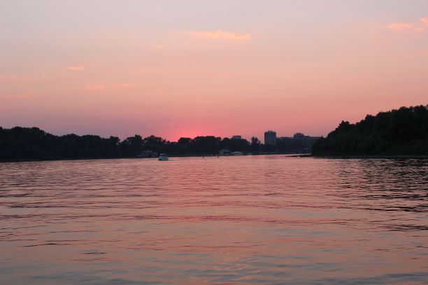 贝尔格莱德的多瑙河图片下载