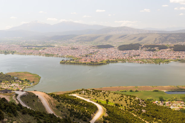 约阿尼纳城市和湖泊全景照片的春天时间希腊图片下载