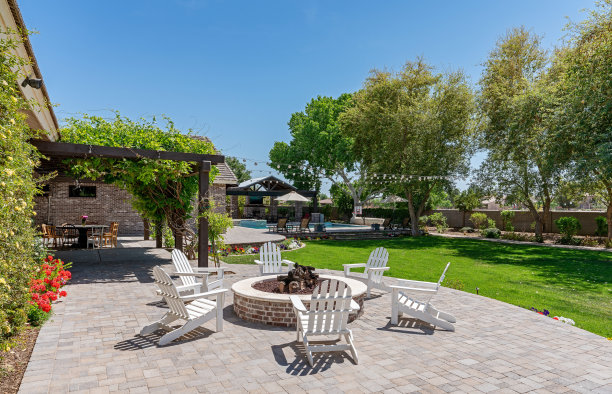 现代家庭外图片下载