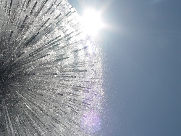 球形喷泉图片下载