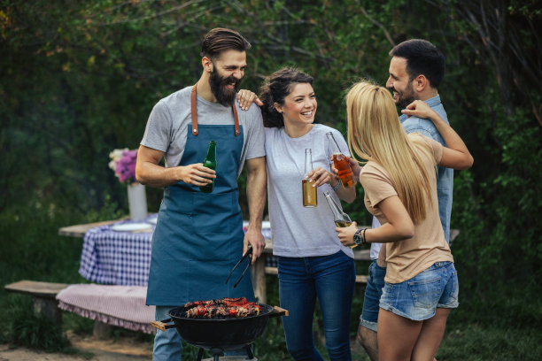 与朋友聊天图片下载