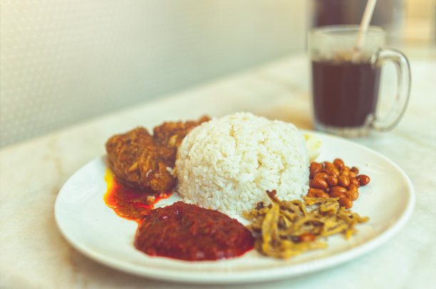 炒饭和咖啡图片下载