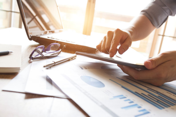 市场分析图片素材ID：317713932