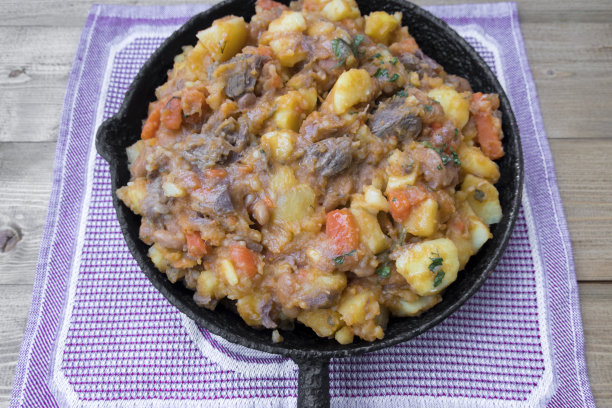 炖蔬菜和肉图片下载