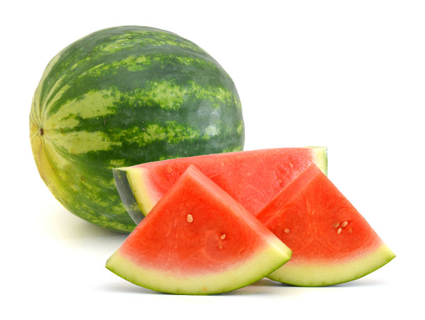 白色背景上孤立的西瓜素材图片