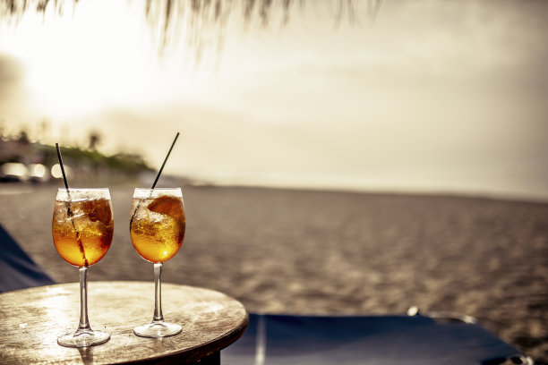海滩鸡尾酒会图片下载