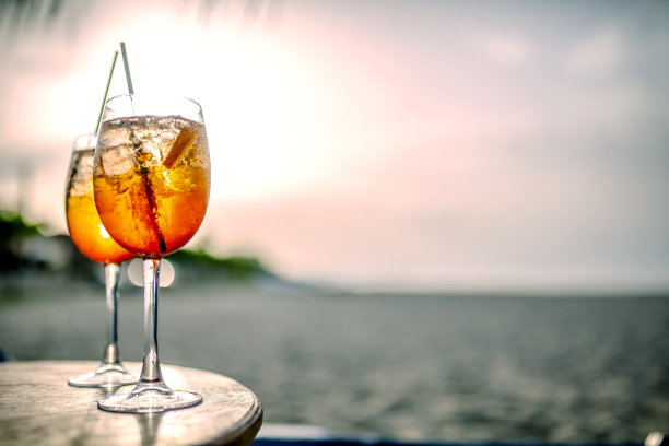 海滩鸡尾酒素材图片