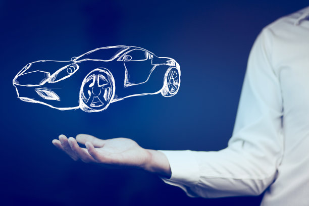 商人手在虚拟屏幕上的汽车图标图片下载