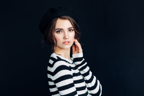 美丽的法国女人图片下载