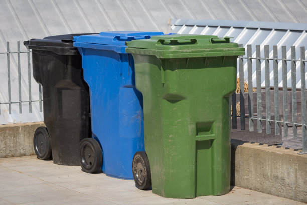 回收、垃圾和堆肥容器素材图片