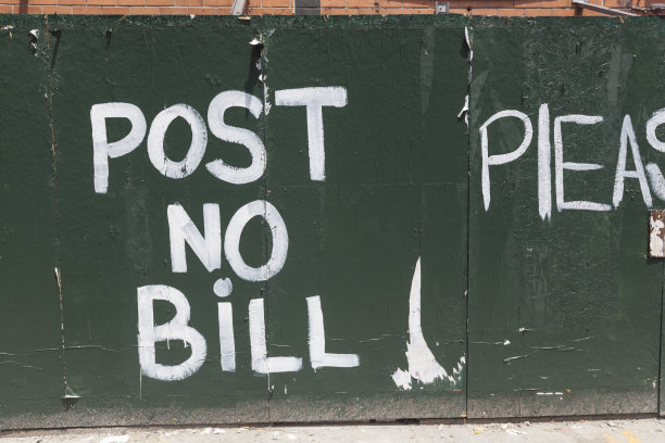 在纽约市张贴“禁止张贴”的标志图片下载