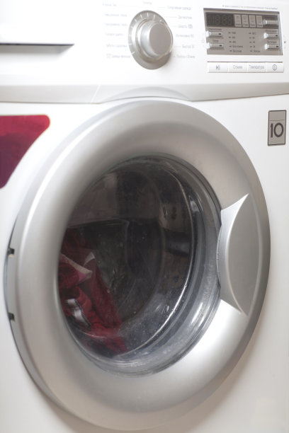 洗衣机在清洗过程中图片下载