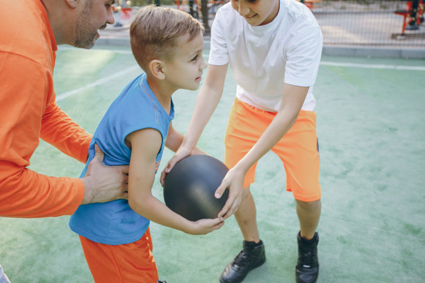 大的家庭图片下载