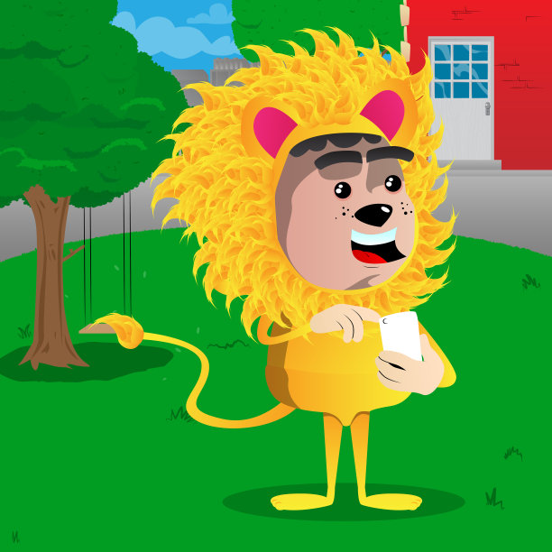 男孩打扮成狮子在玩手机。图片下载