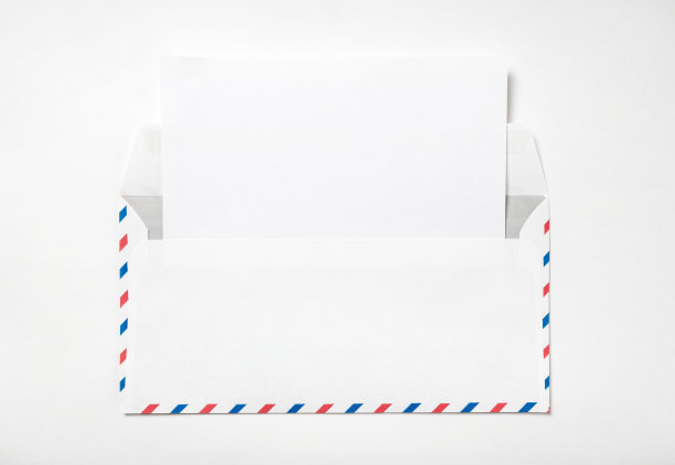 用一张白纸打开信封。图片下载