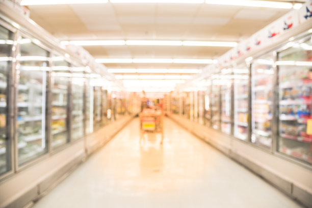 美国杂货店冰箱里的冷冻食品被弄脏了图片下载