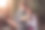 照片的快乐的男人和漂亮的女人与杯子在室外冬天。寒假放假了。圣诞快乐的一对男女喝热饮。夫妇在爱图片下载