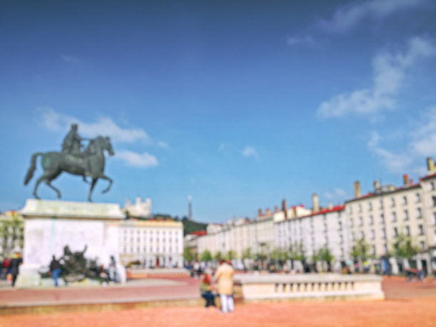 法国里昂市贝勒库尔广场的背景与复制空间散焦图片下载