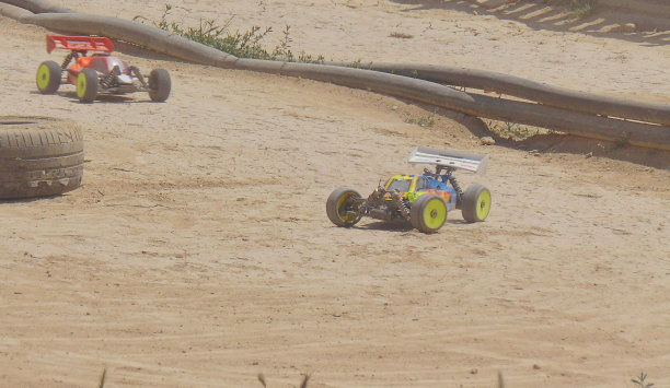 无线电控制的车。图片下载