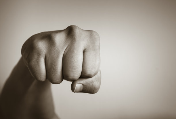 拳头打图片下载