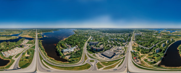 夏季湖泊和道路在里加市和拉脱维亚自然360 VR无人机图片虚拟现实，全景图片下载