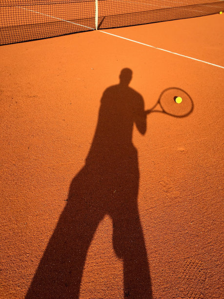 网球运动员剪影图片下载