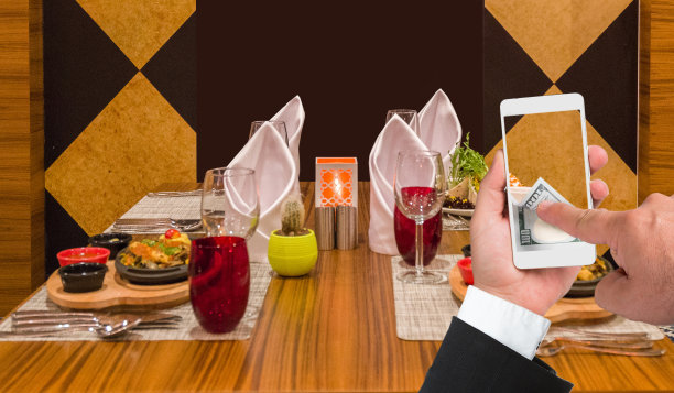 餐厅餐桌图片下载