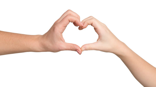 心形由母亲和孩子双手孤立在白色图片下载