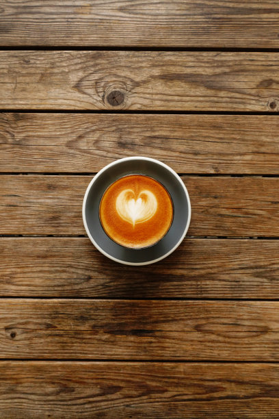 一杯拉花咖啡图片下载