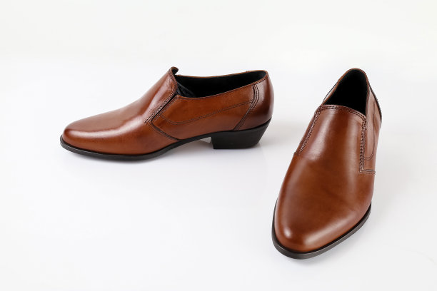 男士棕色皮革优雅鞋图片下载