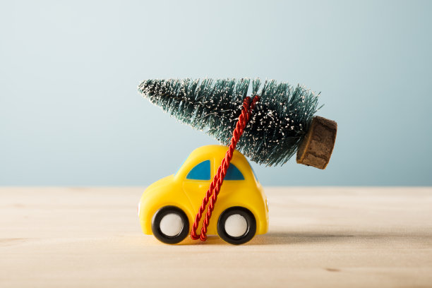 黄色的玩具车图片下载